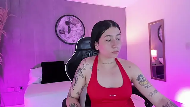 charlottee27  online show from 3, 6, 2026