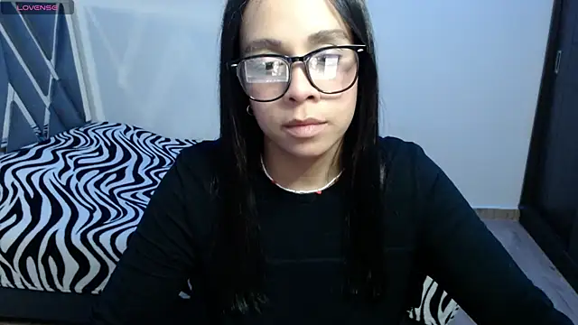paula lopez   online show from 9, 5, 2026