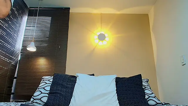 Damon Salvarote S online show from 10, 4, 2026