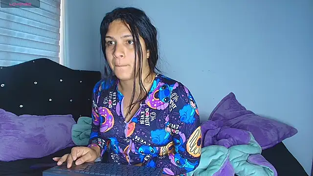 Snapshot of alys_love chatting on 24, 2, 2026 alys love online show from 24, 2, 2026