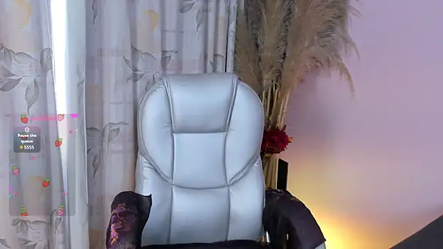 Snapshot of Sylvara_bx chatting on 25, 5, 2026 Sylvara bx online show from 25, 5, 2026