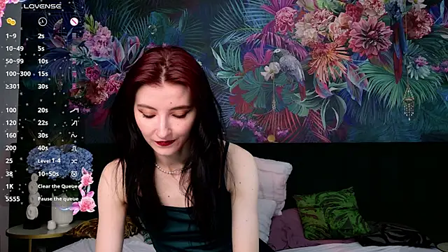 Snapshot of NicoleLuxe chatting on 21, 4, 2026 NicoleLuxe online show from 21, 4, 2026