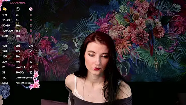 Snapshot of NicoleLuxe chatting on 24, 4, 2026 NicoleLuxe online show from 24, 4, 2026