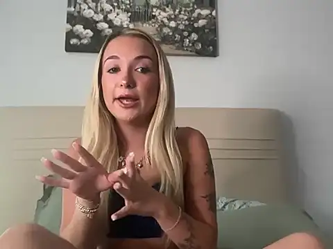 kelseyblu online show from 5, 4, 2026