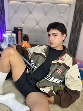 Samu Hott online show from 10, 4, 2026