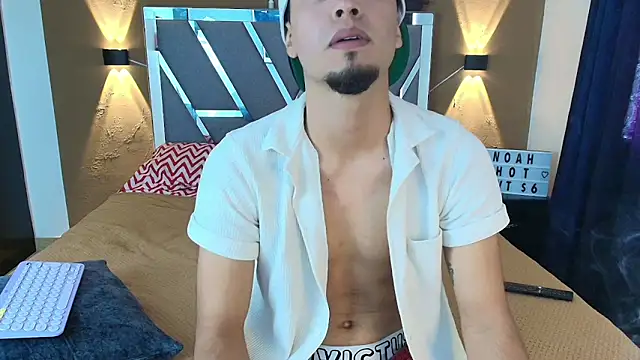 Snapshot of Noah_Smith01 chatting on 3, 3, 2026 Noah Smith01 online show from 3, 3, 2026