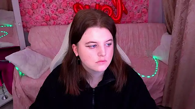 Snapshot of KristiFoxy chatting on 25, 2, 2026 KristiFoxy online show from 25, 2, 2026