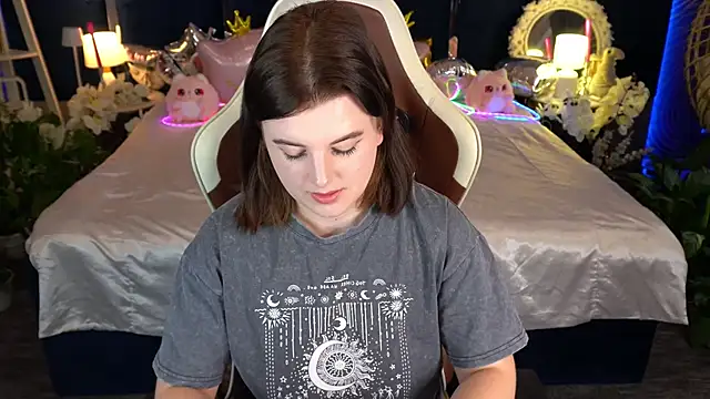 Snapshot of KristiFoxy chatting on 14, 6, 2026 KristiFoxy online show from 14, 6, 2026