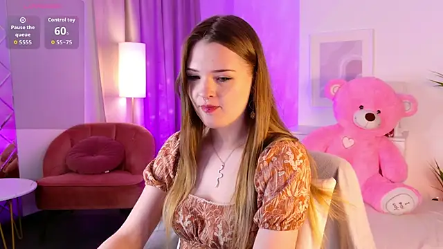 Snapshot of StarryLia chatting on 7, 4, 2026 StarryLia online show from 7, 4, 2026