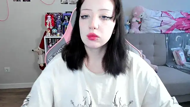 MollysLand online show from 16, 4, 2026