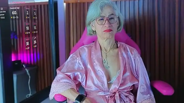 Snapshot of miss_monserrate01 chatting on 27, 4, 2026 miss monserrate01 online show from 27, 4, 2026