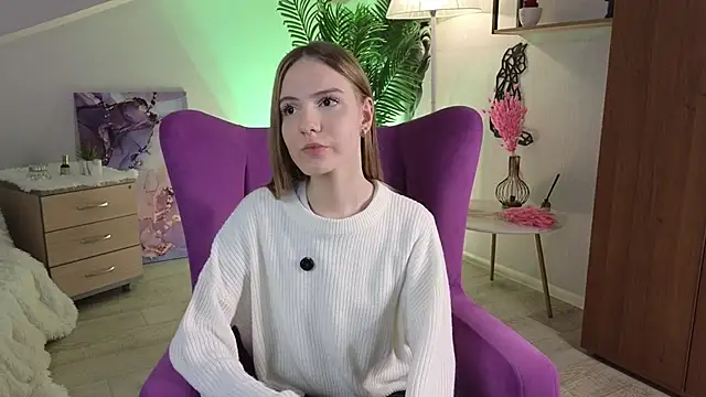 Snapshot of FranciscaGaring chatting on 4, 2, 2026 FranciscaGaring online show from 4, 2, 2026