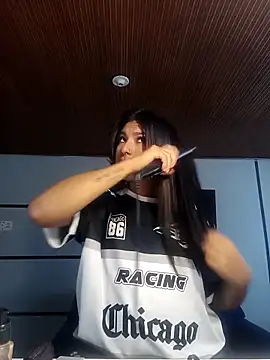 MeelFox online show from 4, 3, 2026