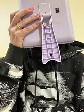 Snapshot of Sara_Fernandez_ chatting on 26, 2, 2026 Sara Fernandez online show from 26, 2, 2026