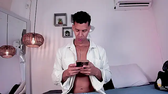 Royland Vega online show from 12, 2, 2026