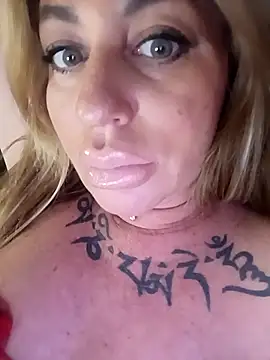 MiaMooly online show from 17, 4, 2026