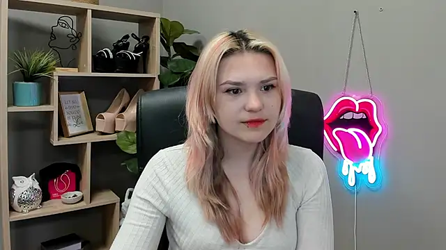 SweetLilyxo online show from 14, 7, 2026