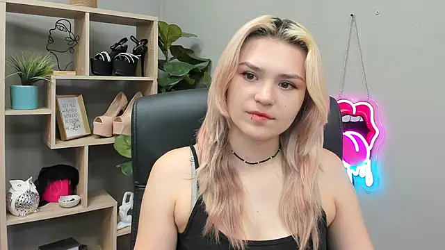 SweetLilyxo online show from 20, 7, 2026
