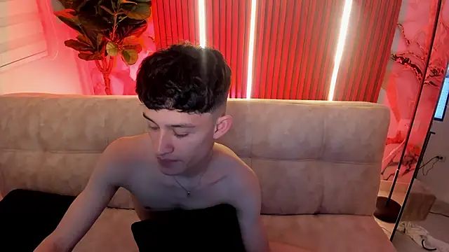 Snapshot of Patrick_Howland_ chatting on 2, 2, 2026 Patrick Howland online show from 2, 2, 2026