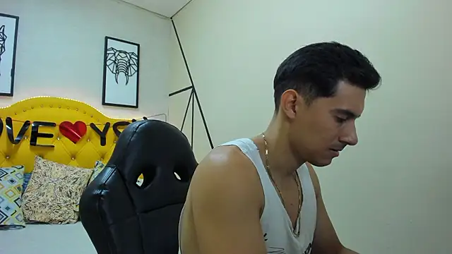 Snapshot of Mike_Conors chatting on 13, 2, 2026 Mike Conors online show from 13, 2, 2026