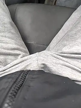 Snapshot of Tettoman28_ chatting on 4, 2, 2026 Tettoman28 online show from 4, 2, 2026