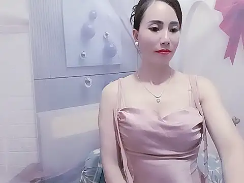 Hello-Kitty001 online show from 26, 3, 2026