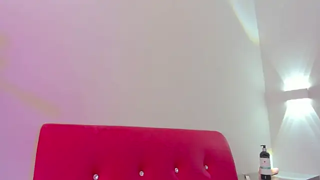 Snapshot of AllanaRosee chatting on 31, 5, 2026 AllanaRosee online show from 31, 5, 2026
