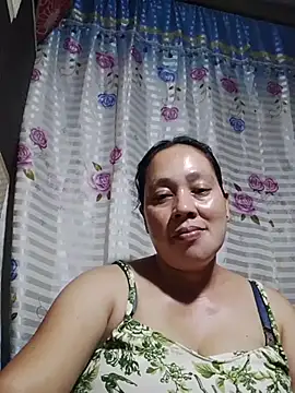 Snapshot of May_Bombs chatting on 23, 2, 2026 May Bombs online show from 23, 2, 2026