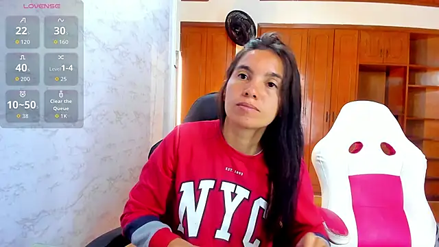 Emily and Soffy online show from 23, 2, 2026