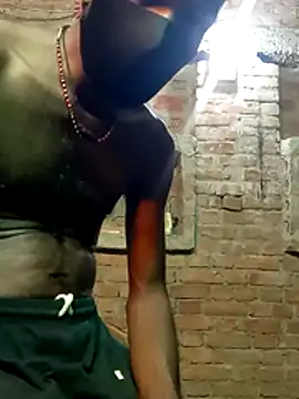 Snapshot of diwana475 chatting on 5, 5, 2026 diwana475 online show from 5, 5, 2026