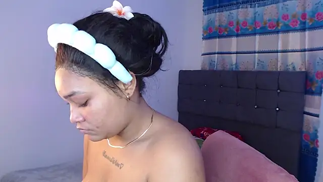 Snapshot of latin_riahnna_jp chatting on 16, 6, 2026 latin riahnna jp online show from 16, 6, 2026
