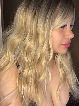 Snapshot of JulietaRous chatting on 14, 3, 2026 JulietaRous online show from 14, 3, 2026