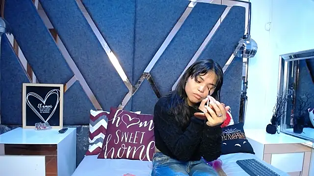 Maggyx online show from 3, 6, 2026