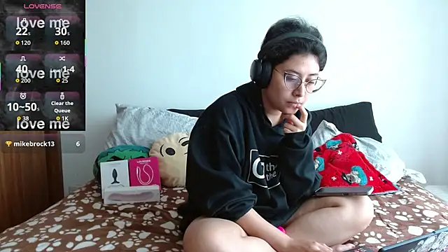 Snapshot of Juliexxxxtasy chatting on 17, 2, 2026 Juliexxxxtasy online show from 17, 2, 2026