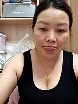 Snapshot of Jennie_dogy chatting on 3, 8, 2026 Jennie dogy online show from 3, 8, 2026