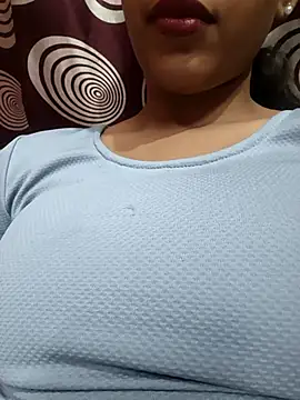 Snapshot of komalsharma99 chatting on 6, 5, 2026 komalsharma99 online show from 6, 5, 2026