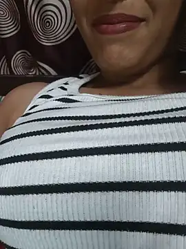 Snapshot of komalsharma99 chatting on 30, 5, 2026 komalsharma99 online show from 30, 5, 2026