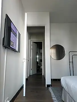 dickman66XX online show from 11, 4, 2026