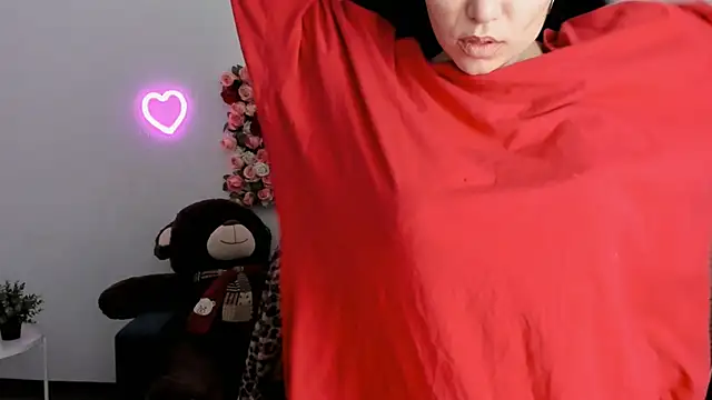 Snapshot of NeoGeisha chatting on 29, 4, 2026 NeoGeisha online show from 29, 4, 2026