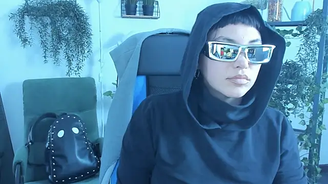 Snapshot of NeoGeisha chatting on 5, 5, 2026 NeoGeisha online show from 5, 5, 2026