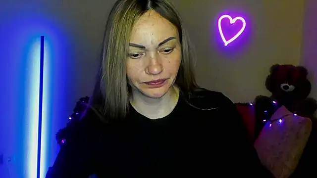 Snapshot of BlondMikey22 chatting on 20, 5, 2026 BlondMikey22 online show from 20, 5, 2026