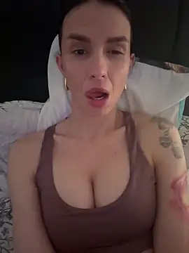 Snapshot of ruby2sexy chatting on 7, 6, 2026 ruby2sexy online show from 7, 6, 2026