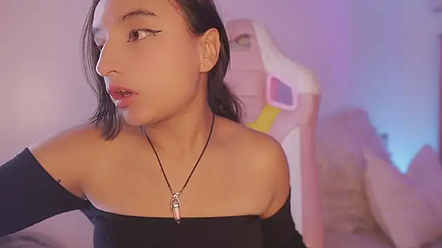 emily jonexs online show from 13, 6, 2026