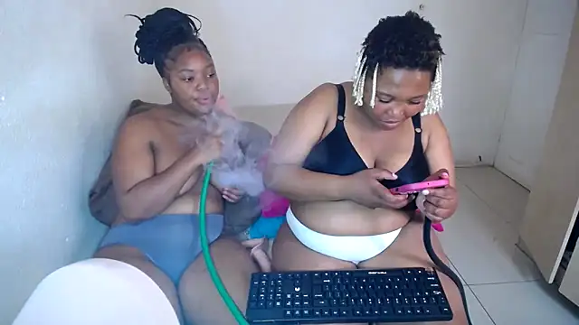 Snapshot of ChubbyBustyX chatting on 11, 4, 2026 ChubbyBustyX online show from 11, 4, 2026