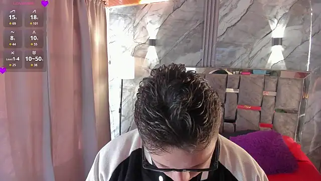 Snapshot of Manson_and_Zoe chatting on 27, 4, 2026 Manson and Zoe online show from 27, 4, 2026