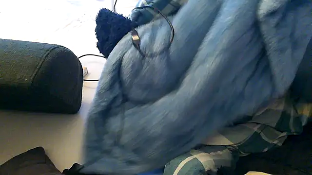 Snapshot of WildundJung chatting on 15, 2, 2025 WildundJung online show from 15, 2, 2025