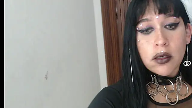 Snapshot of valen_ros chatting on 19, 4, 2026 valen ros online show from 19, 4, 2026