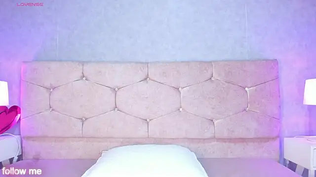 Snapshot of Chloe_Miiler chatting on 20, 2, 2026 Chloe Miiler online show from 20, 2, 2026