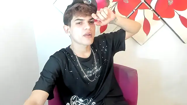 Jesshot bigcock20cm online show from 12, 3, 2026