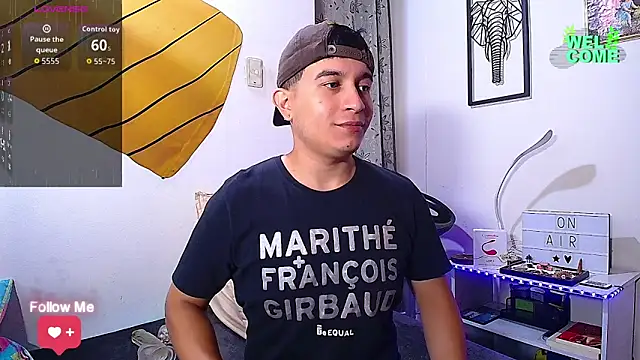 Snapshot of MaxParker21 chatting on 11, 2, 2026 MaxParker21 online show from 11, 2, 2026